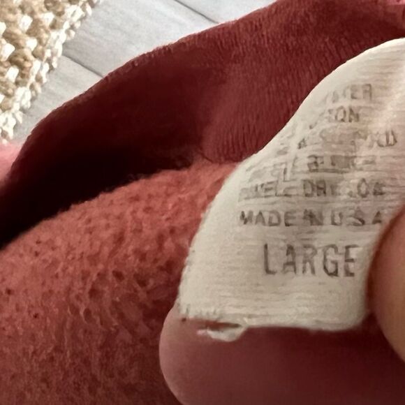 🚨4/$25VINTAGE Grandma Sweatshirt Valentines Our Friendship is Tied With Heartsr - Picture 5 of 5